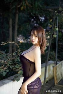 福尔摩斯小姐